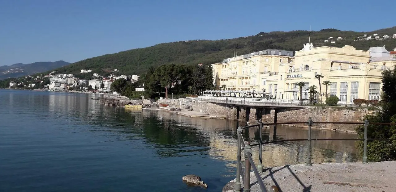 Studio Laura Ičići Vendégház